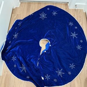 Blue Velvet Tree Skirt with Snowflake Embroidery